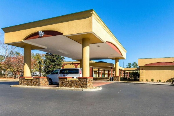 Clarion Inn Columbia Airport image 7